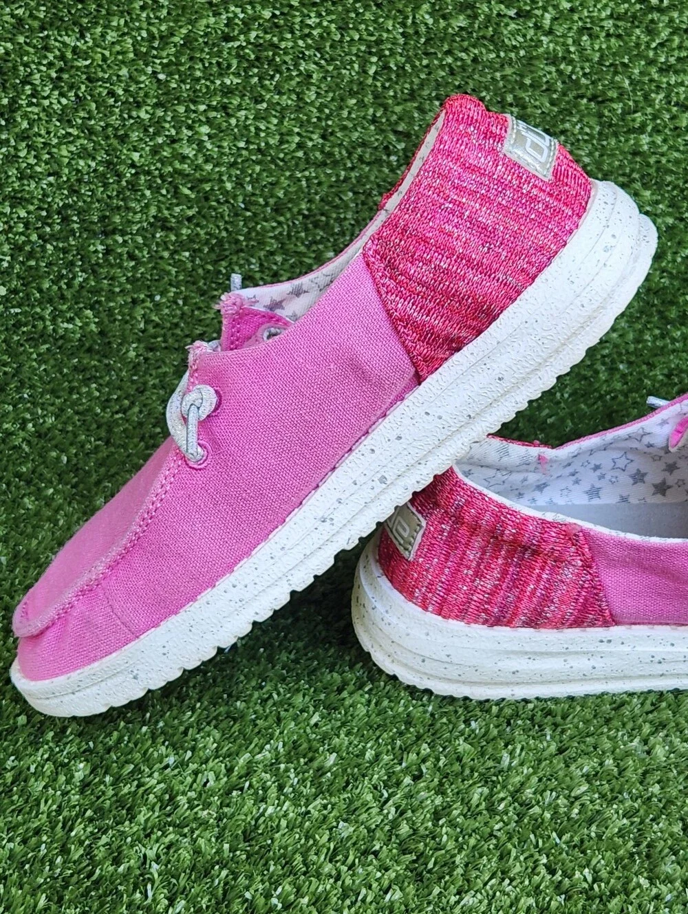 Hey Dude Wendy Kids Little Girls Walking Funk Fuxia Comfort Slip-on Shoes Size 1